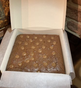 Receta con brownie con mermelada de melocotón