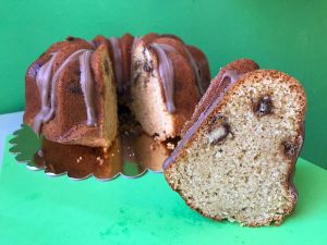 Receta de Bundt Cake de chocolatinas Twix